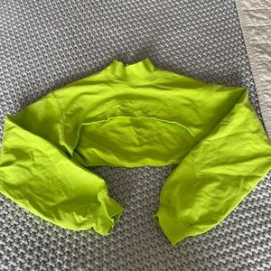 Lululemon super crop all yours pullover